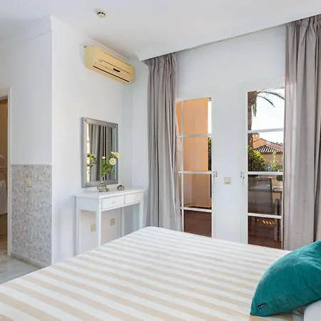 아파트 Oasis Apartment, Mijas *